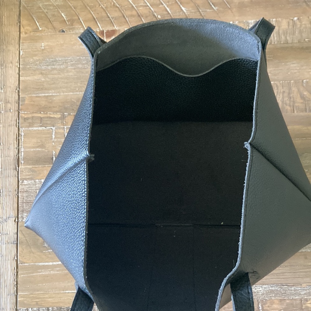 Vince Camuto Luck Tote (Pebbled Black & Grey) - Picture 5 of 10